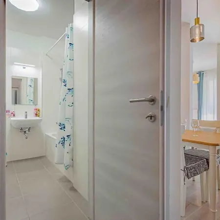 Corvin Quiet Luxury Apartament *